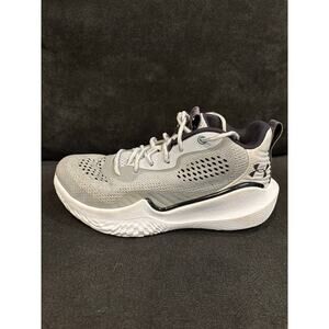 Underarmour women’s 9.5 Flow Breakthru 2 “Halo gray black’ white 3025771-100